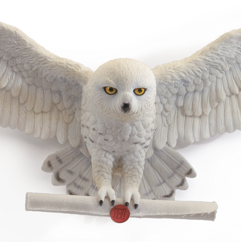 Hedwig Owl Post Wall Decor